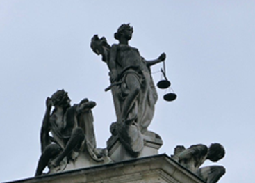 Constitucional e atuação em Tribunais Superiores